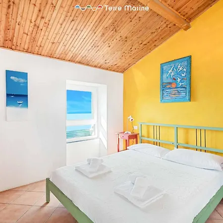 Blu Isola, Terre Marine